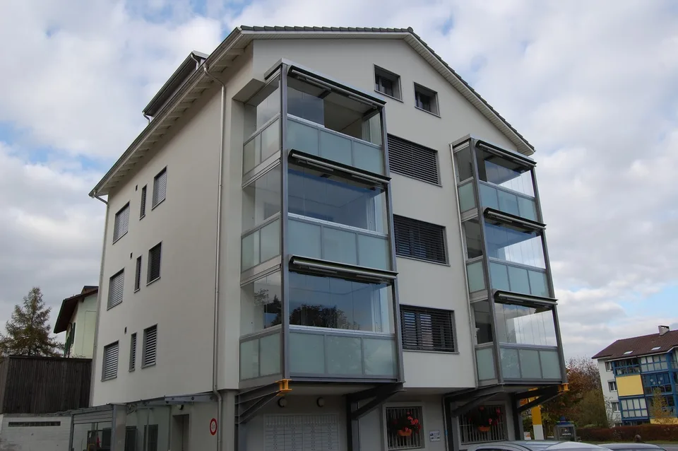 Helle und moderne 2-Zimmerwohnung im Zentrum von Kehrsatz!