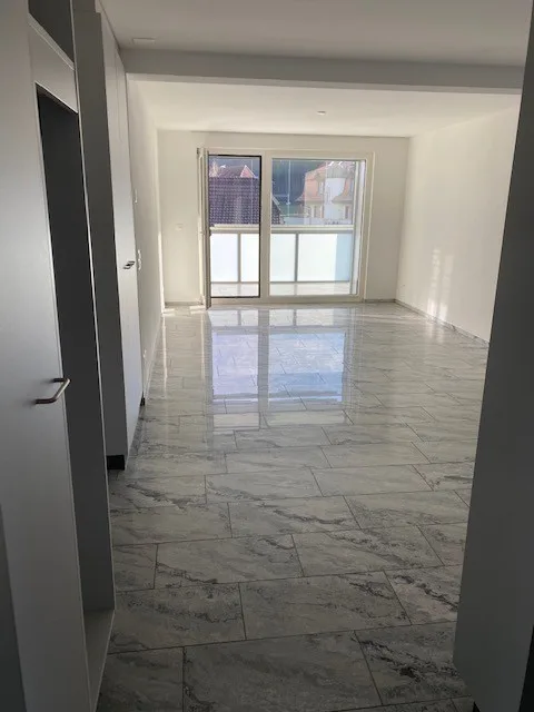Helle und moderne 2-Zimmerwohnung im Zentrum von Kehrsatz!