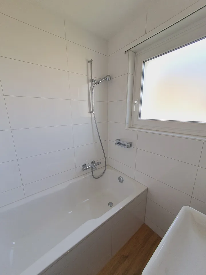 Appartement lumineux 4.5 pièces avec balcon à Belp