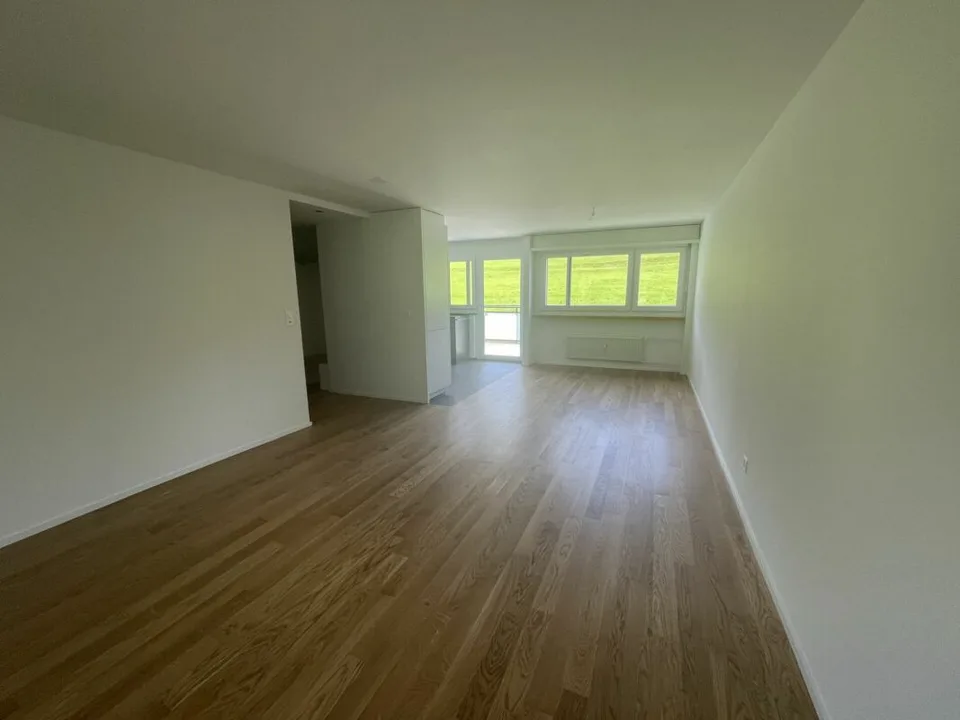 Schöne Wohnung mit wunderbarer Aussicht ins Grüne