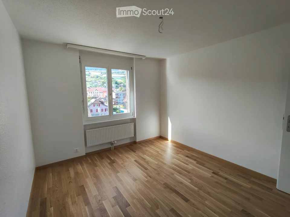 Au Landeron, appartement de 4.5 pièces avec balcon – photo 4 of 10