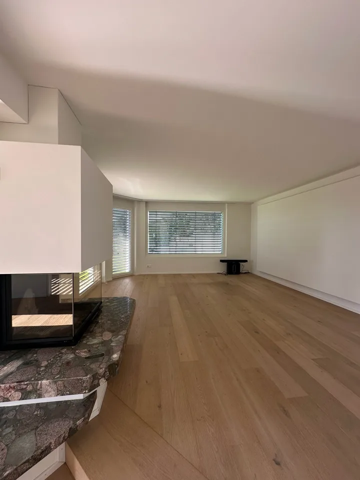 Maison unifamiliale moderne avec grand jardin et balcon!