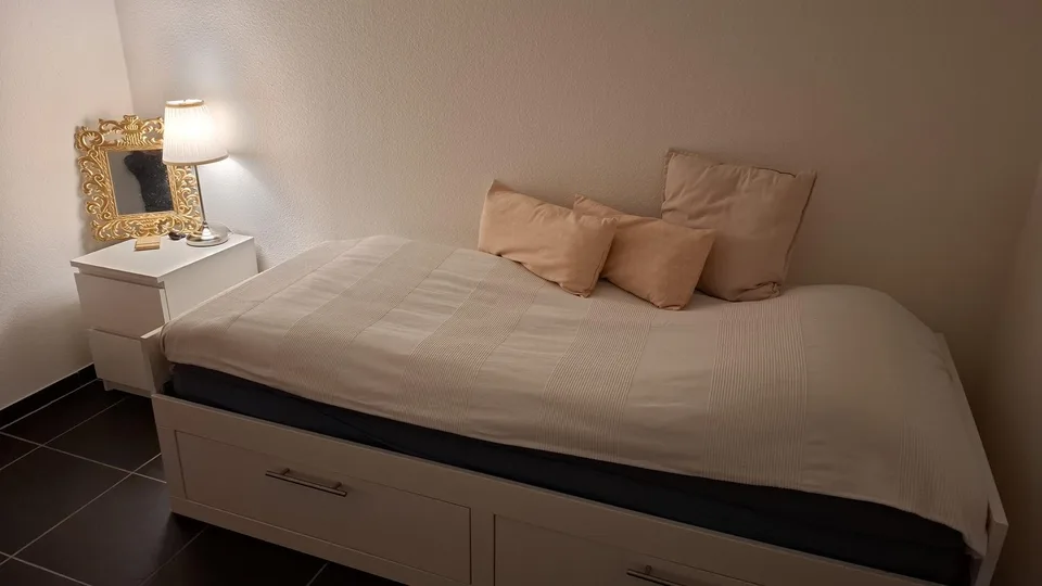 WG-Zimmer in Hölstein