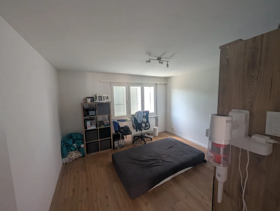 Room in shared flat in Pilatus Kulm