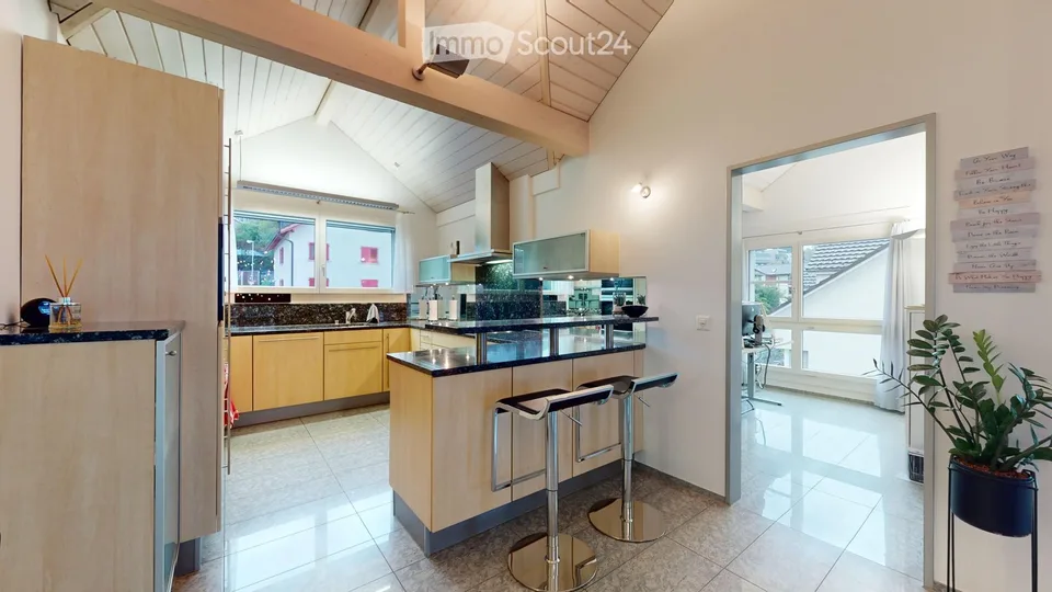 Spacious 4.5-Room Attic Apartment – Modern Living with Stunning View and Winter Balcony
