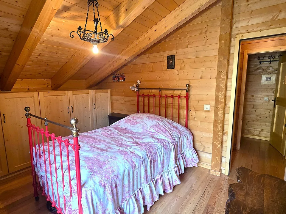 Schönes Doppelchalet mit Grundstück in der Nähe von San Bernardino – foto 22 di 30