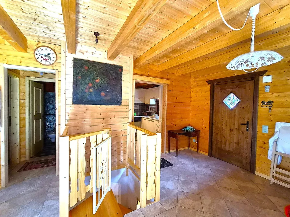 Schönes Doppelchalet mit Grundstück in der Nähe von San Bernardino – foto 15 di 30