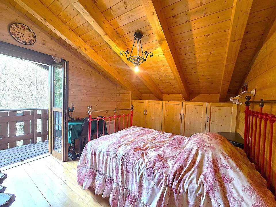 Schönes Doppelchalet mit Grundstück in der Nähe von San Bernardino – foto 23 di 30