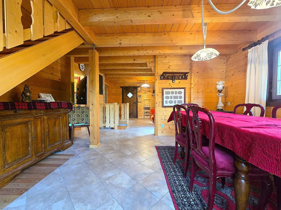 Schönes Doppelchalet mit Grundstück in der Nähe von San Bernardino – foto 13 di 30