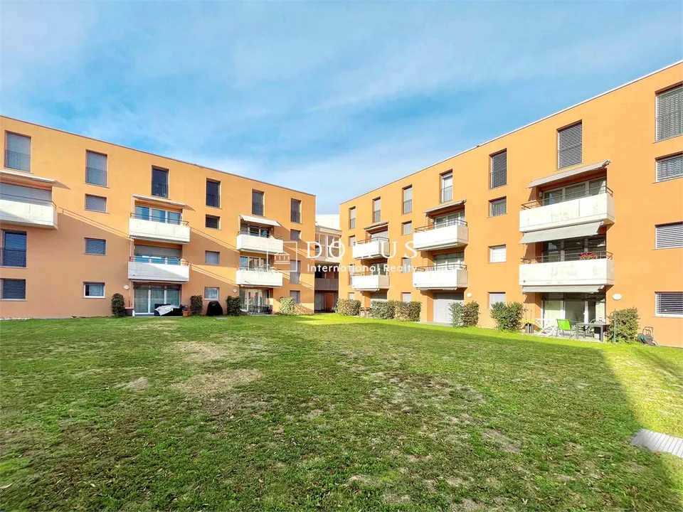 Appartement moderne et spacieux au rez-de-chaussée