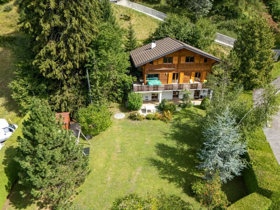 Einzelchalet mit 9 Zimmern, komplett renoviert im Jahr 2012 – Foto 28 von 29