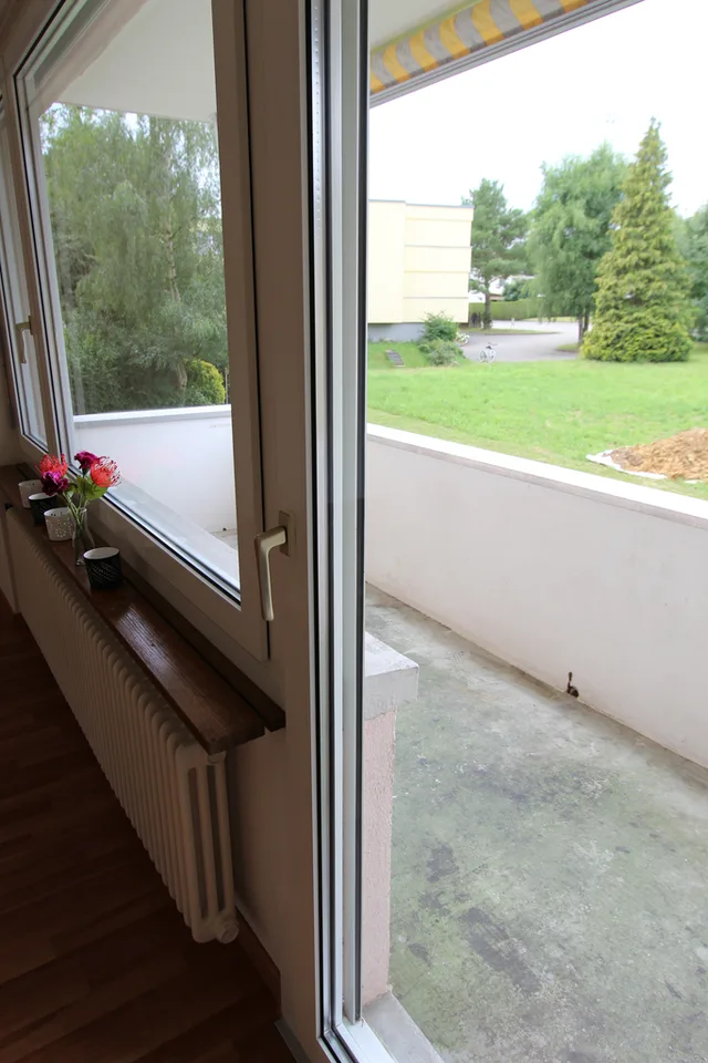 RUHIGE UND GERÄUMIGE WOHNUNG IN RINIKEN SUCHT NEUEN MIETER!
