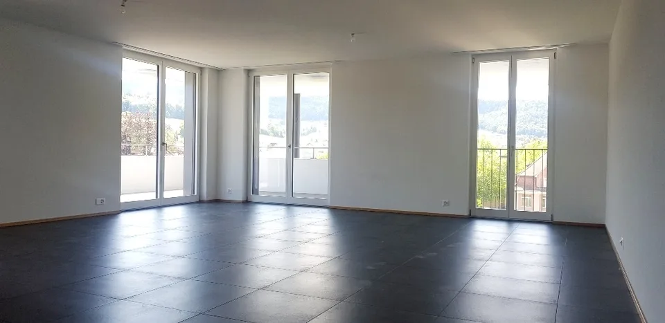 MODERNES WOHNEN IM TURM DIREKT AN DER LÜSSEL