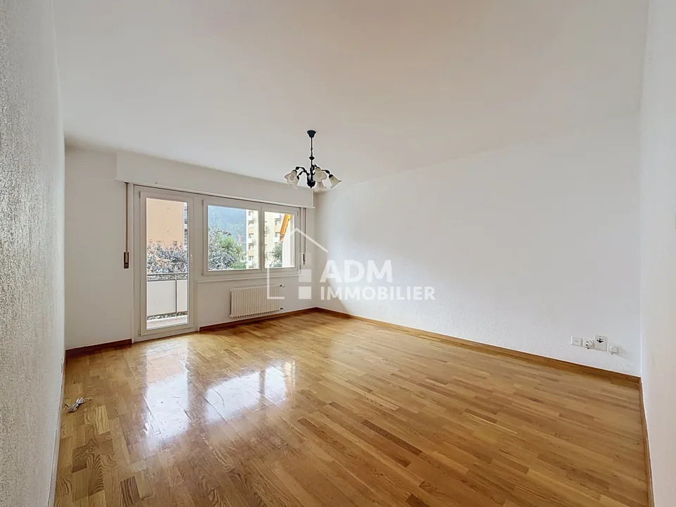 Appartement de 3.5 pièces avec deux places de parc