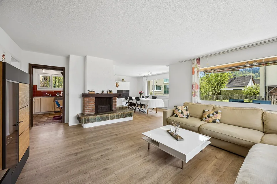 Freistehendes EFH mit 6.5 Zimmer und viel Umschwung – Foto 10 von 13