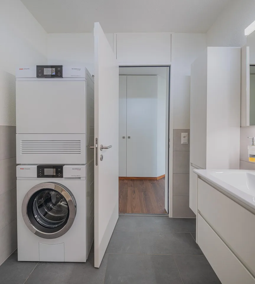 Appartement spacieux 5.5 pièces en attique au cœur de Kloten – photo 6 sur 9