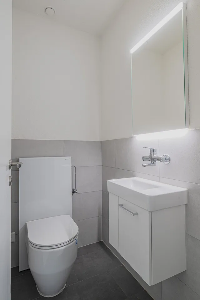 Appartement spacieux 5.5 pièces en attique au cœur de Kloten – photo 7 sur 9
