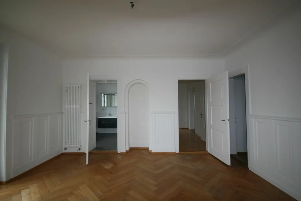 Bel appartement de 4,5 pièces dans un immeuble ancien