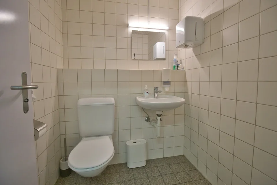 Helle, vollausgebaute Büro- und Gewerberäume zum Top-Preis! – Foto 11 von 17