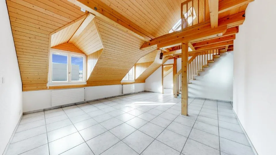 Gemütliche 2½-Zimmer-Galeriewohnung in Ittigen - schöne Wohnung zentral und doch ruhig