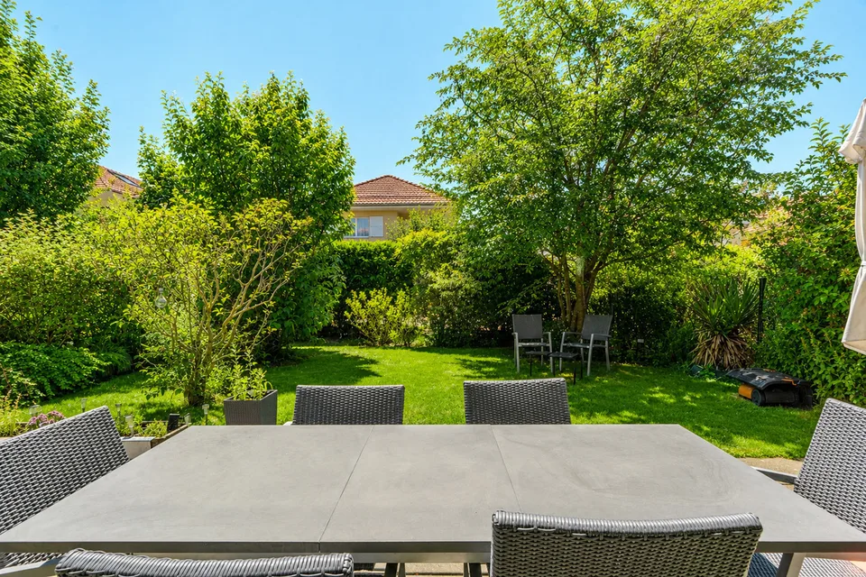 Jolie villa jumelée par les garages à Epalinges – foto 44 di 52