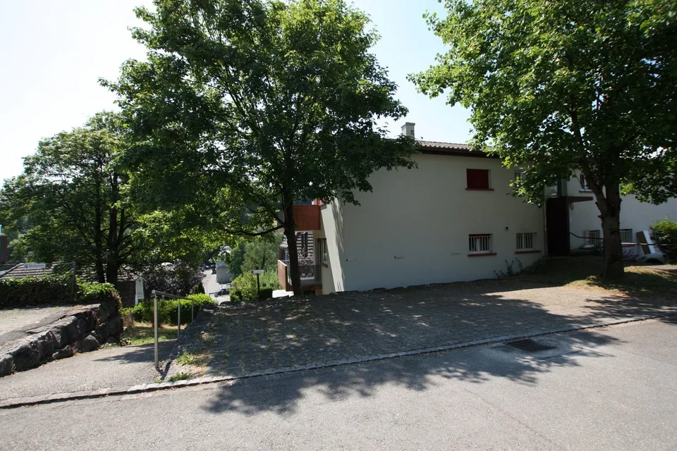 Parkplatz im Freien zu vermieten – Foto 2 von 2
