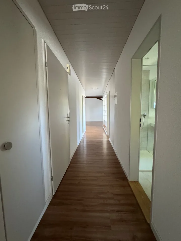 Appartement 2.5 pièces entretenu dans un quartier calme à Gachnang – disponible immédiatement !