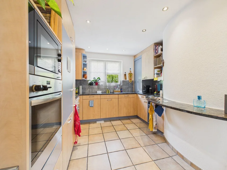 Grosser Garten zur Alleinnutzung, 250 m² Terrasse und flexible Raumaufteilung (4.5 - 5.5 Zimmer)