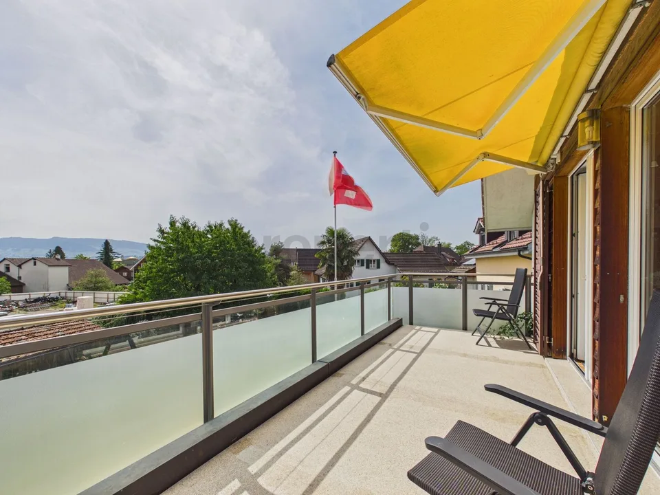 Grosser Garten zur Alleinnutzung, 250 m² Terrasse und flexible Raumaufteilung (4.5 - 5.5 Zimmer)