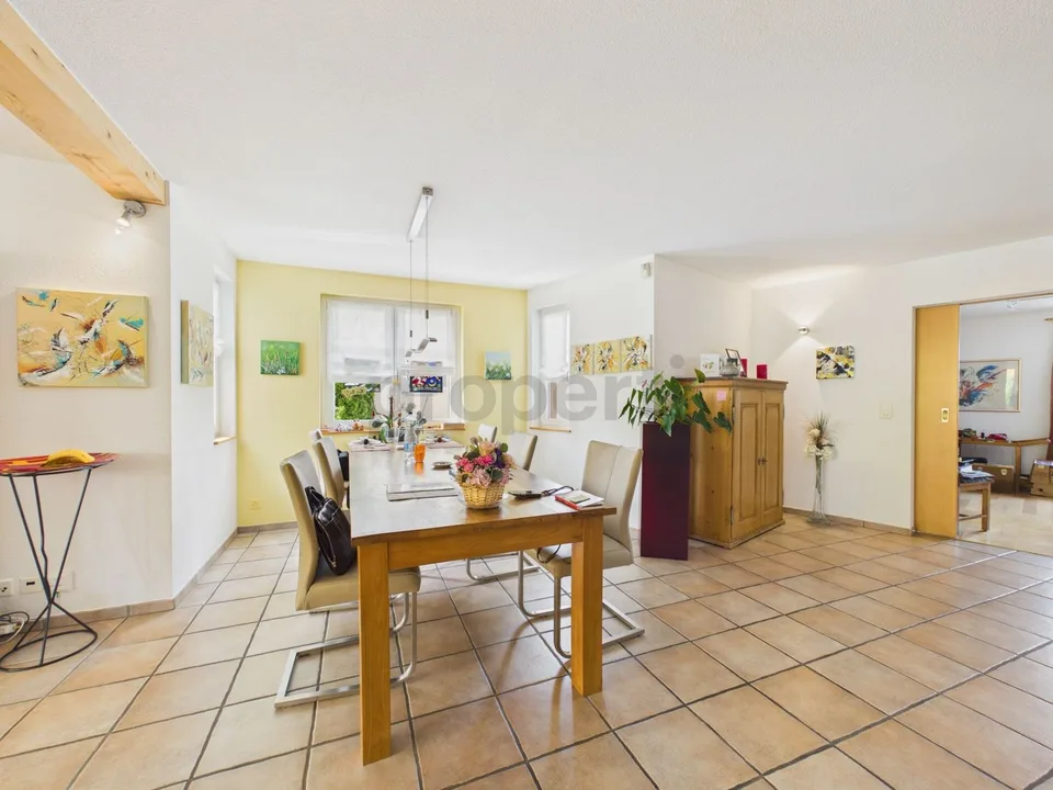 Grosser Garten zur Alleinnutzung, 250 m² Terrasse und flexible Raumaufteilung (4.5 - 5.5 Zimmer)