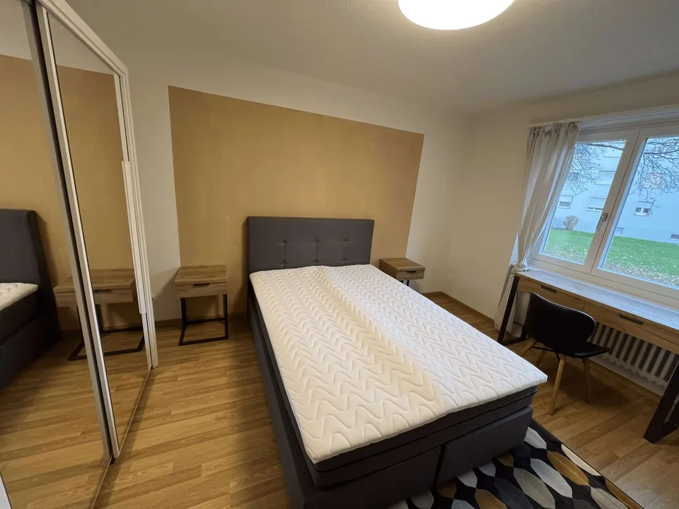 Furnished room in modernised apartment in a top location – Foto 8 von 14