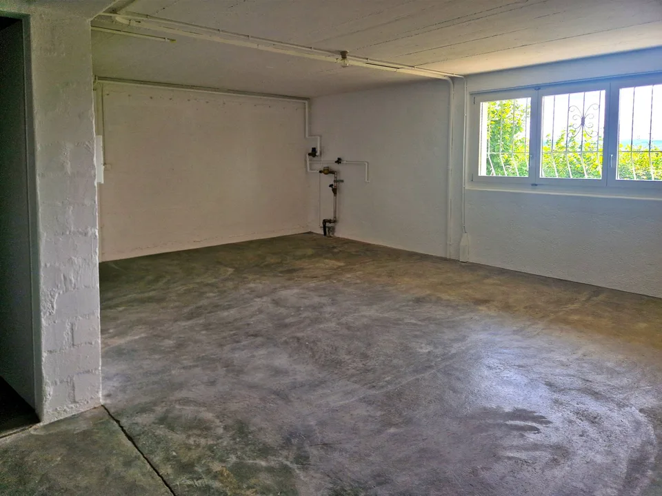 Ampia casa unifamiliare di 6 locali con molta privacy e vista panoramica a Biberstein