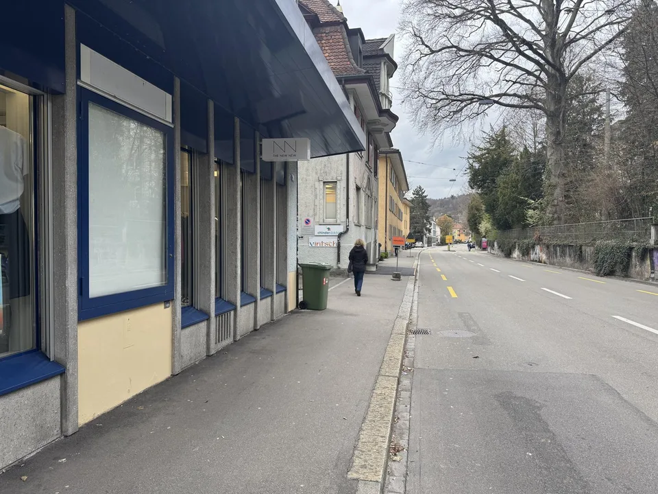 Espace publicitaire / vitrine à Zurich – photo 2 sur 3