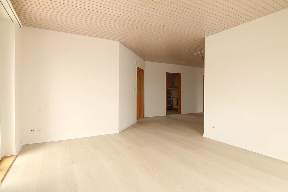 Gepflegte 4-Zimmer-Dachwohnung – Foto 4 von 12