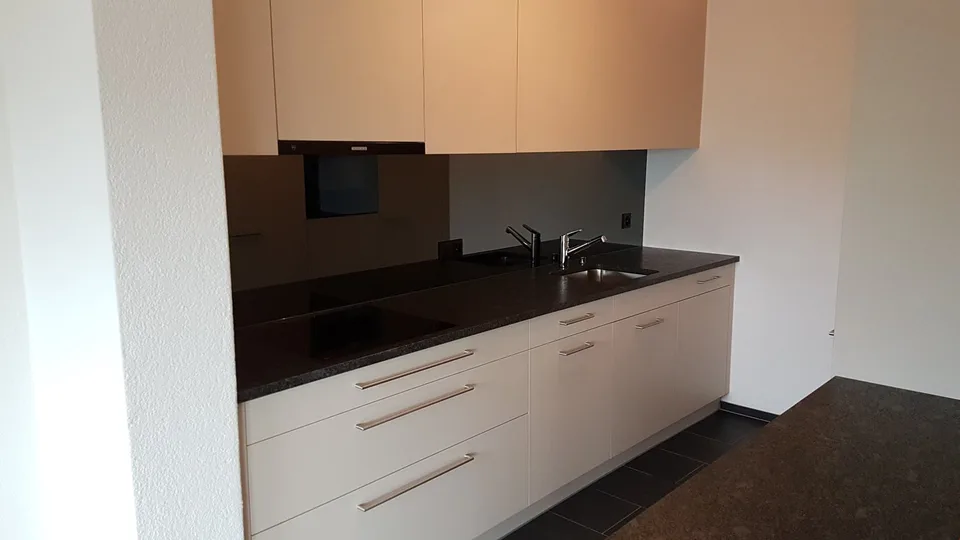 Bright 3-room apartment with balcony and green view