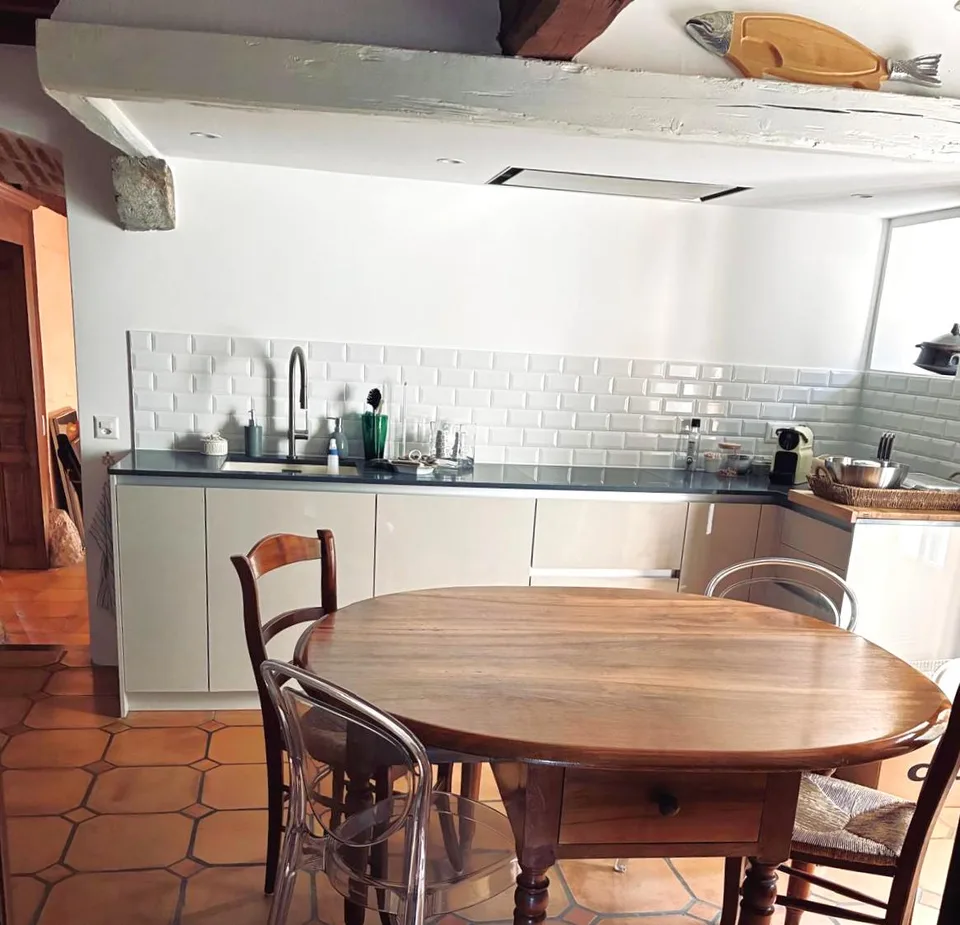 6.5 Zimmer Einfamilienhaus in Givrins | UrbanHome