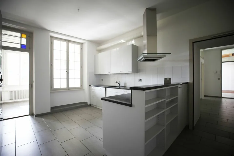 Spacious 5-room apartment in a former farmhouse