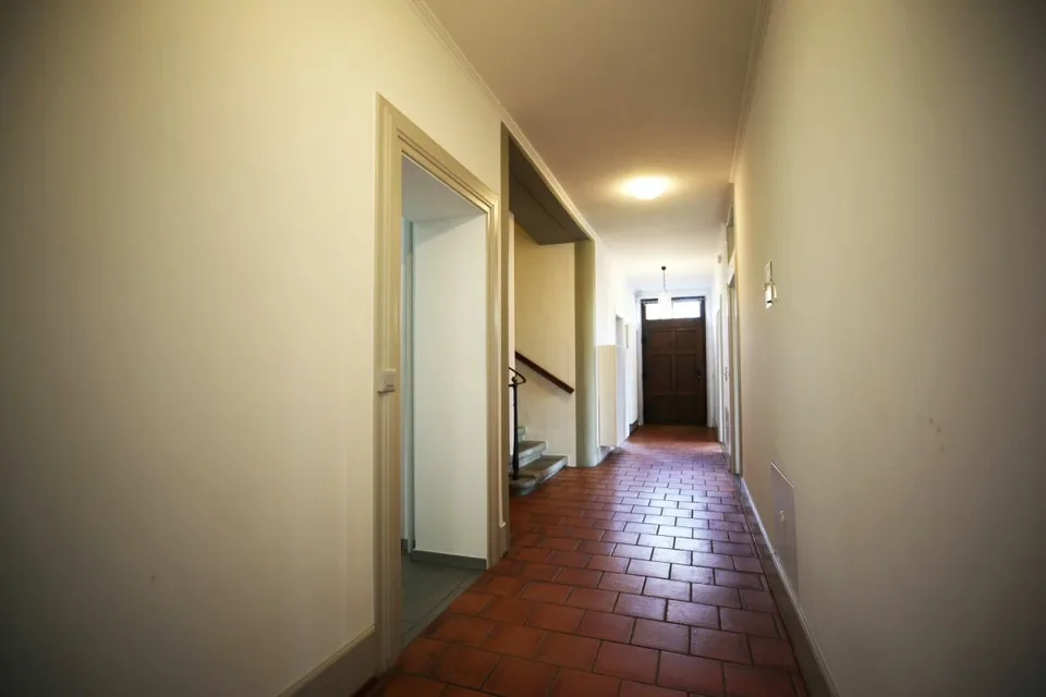 Spacious 5-room apartment in a former farmhouse