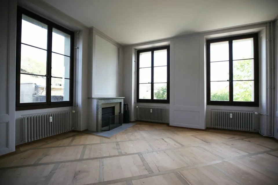 Spacious 5-room apartment in a former farmhouse