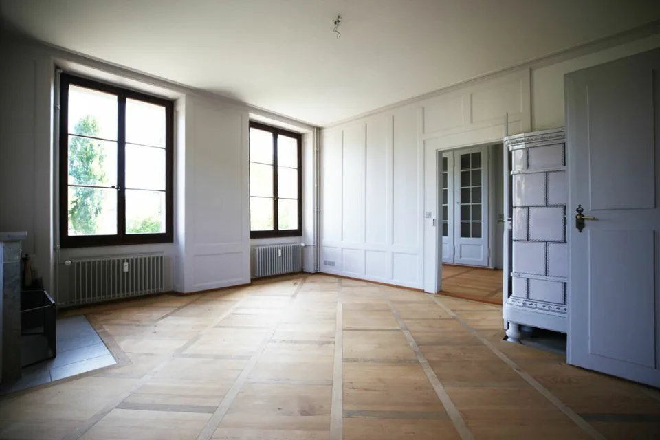 Spacious 5-room apartment in a former farmhouse