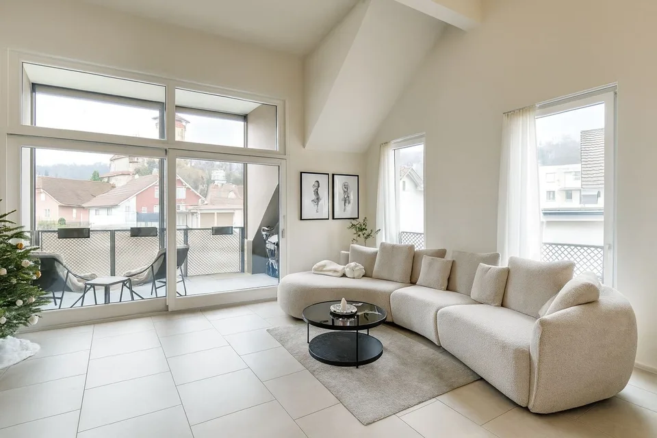 Appartement spacieux 4.5 pièces en mansarde avec terrasse de 18 m²