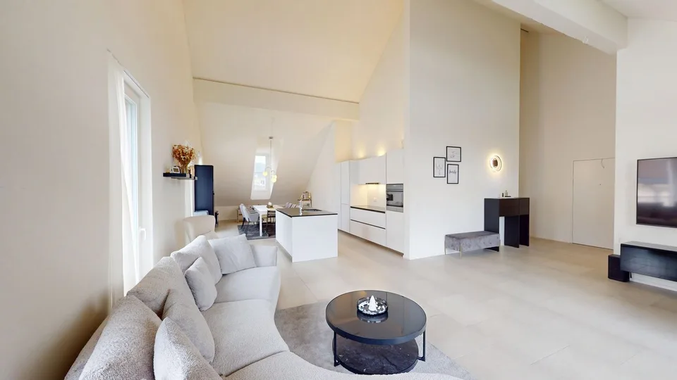 Appartement spacieux 4.5 pièces en mansarde avec terrasse de 18 m²