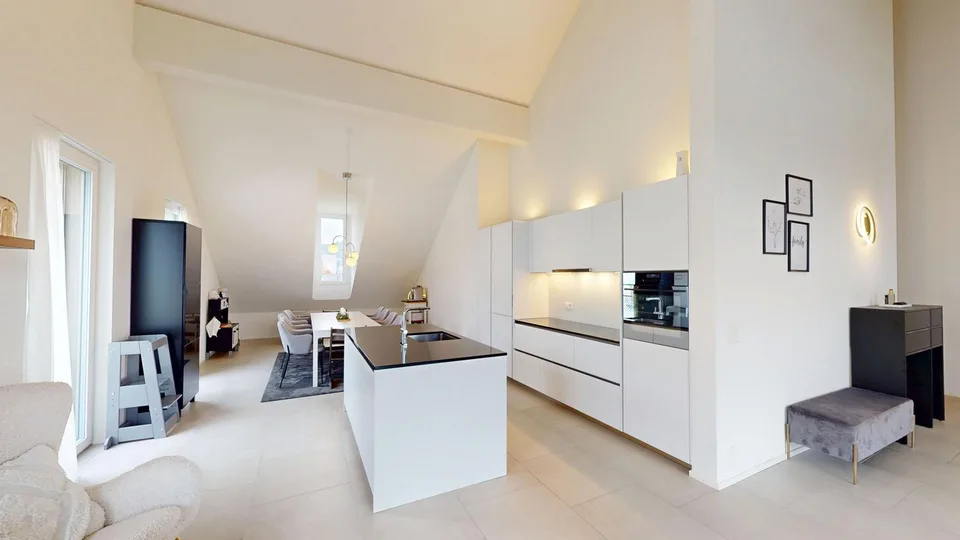 Appartement spacieux 4.5 pièces en mansarde avec terrasse de 18 m²