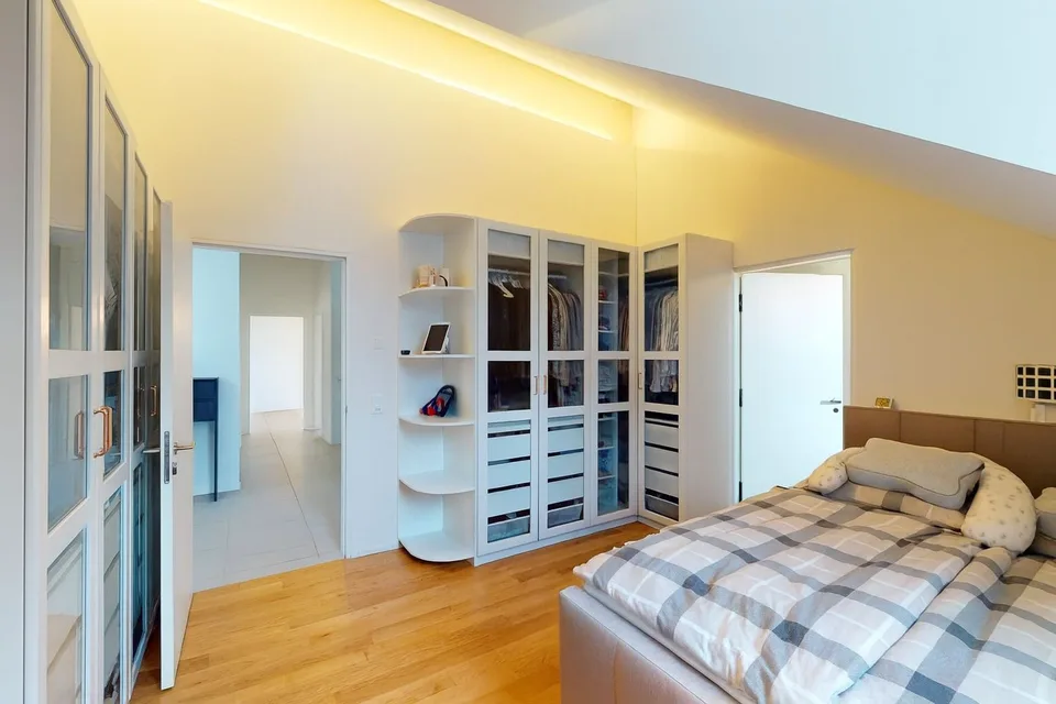 Appartement spacieux 4.5 pièces en mansarde avec terrasse de 18 m²