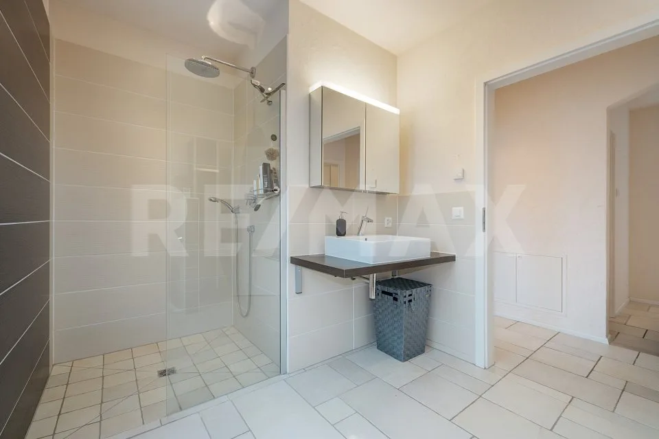 Exklusives 9.5 Zimmer Einfamilienhaus in Schlattingen, TG – photo 9 sur 13
