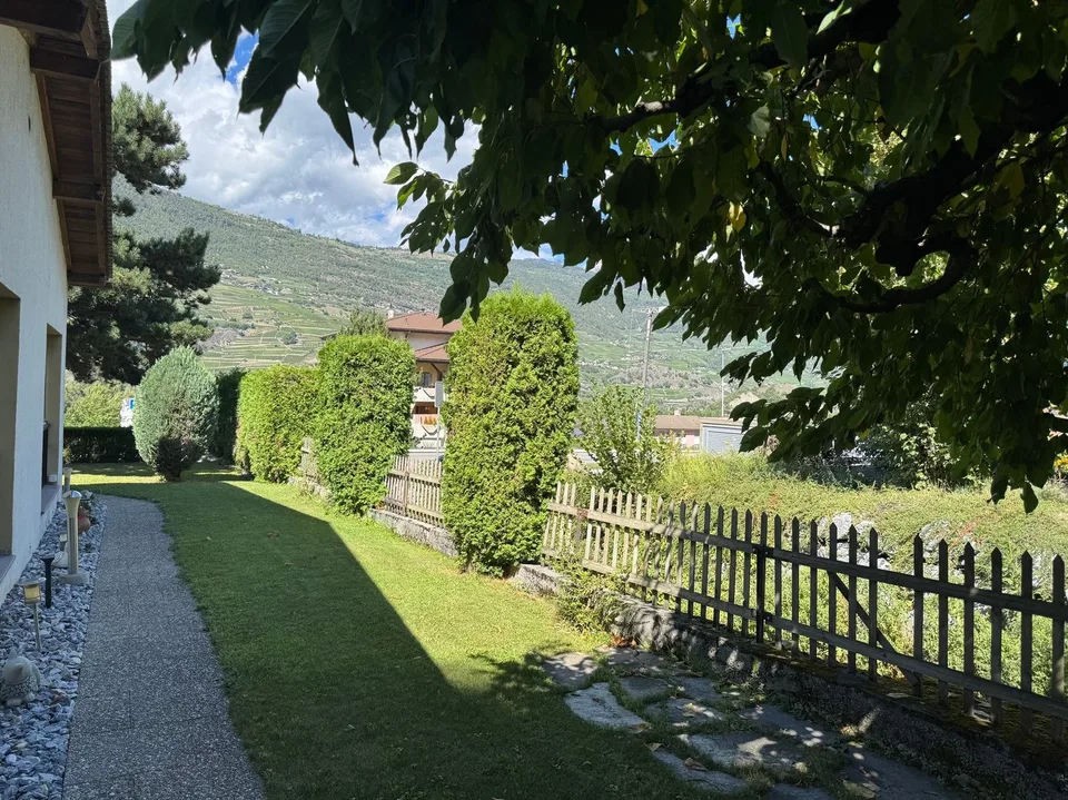 Reihenhaus / 4,5 Zimmer / Grône / Ref. 10262604 / Exklusivität – Foto 5 von 13