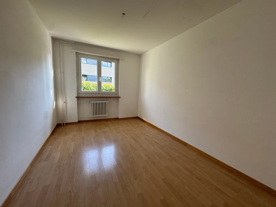 Geräumige 5-Zimmer-Wohnung mit Balkon in ruhiger Lage