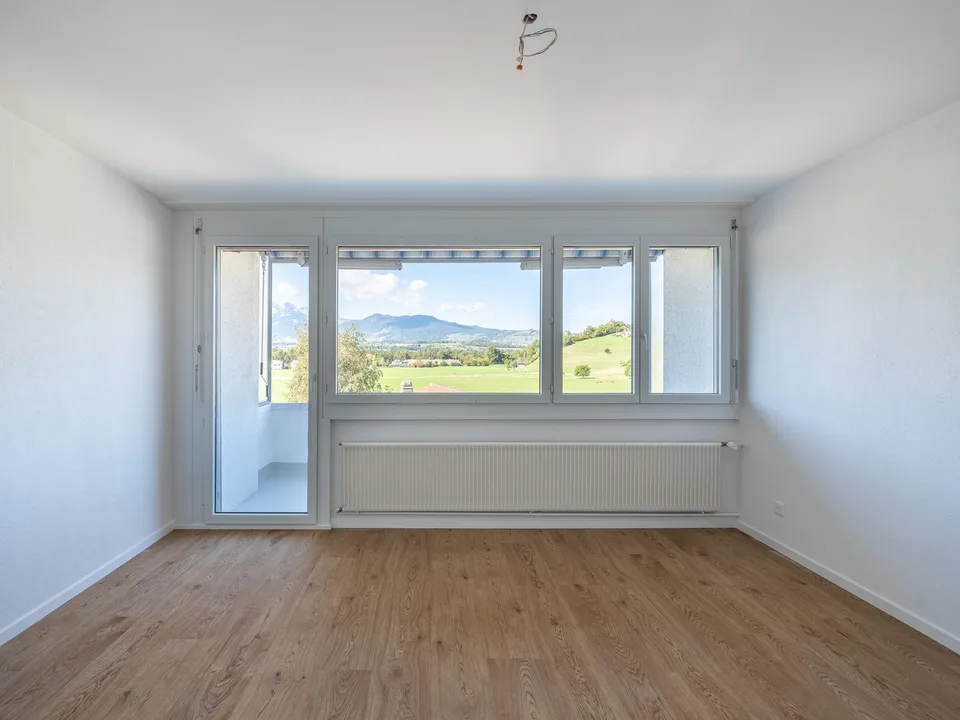 Primo occupante dopo ristrutturazione – appartamento 3 locali moderno con vista sulle montagne