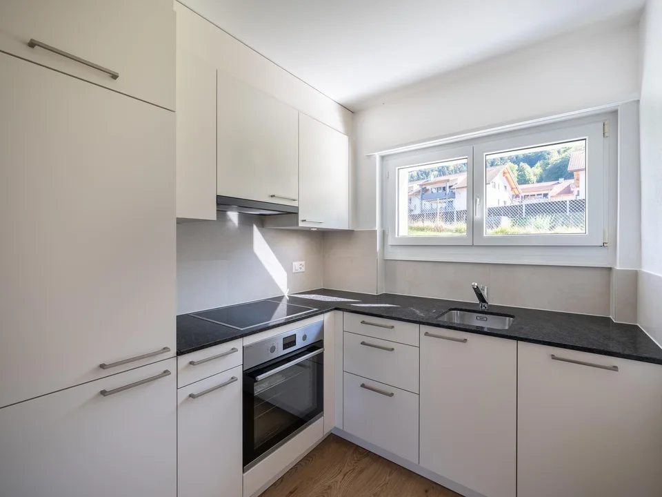 Primo occupante dopo ristrutturazione – appartamento 3 locali moderno con vista sulle montagne
