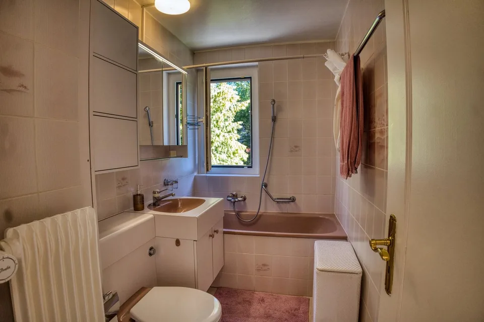 Charmantes 3-Zimmer-Wohnung mit Balkon und freier Sicht in Château-d'Oex – Foto 6 von 11